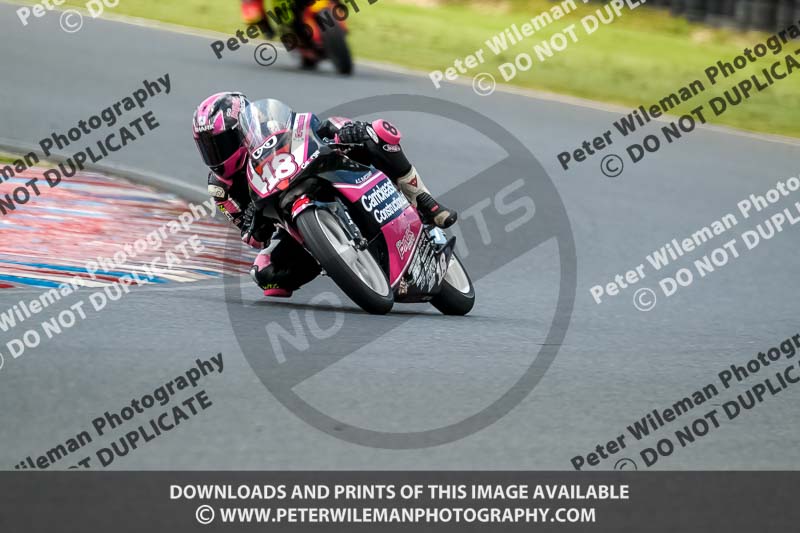 enduro digital images;event digital images;eventdigitalimages;mallory park;mallory park photographs;mallory park trackday;mallory park trackday photographs;no limits trackdays;peter wileman photography;racing digital images;trackday digital images;trackday photos